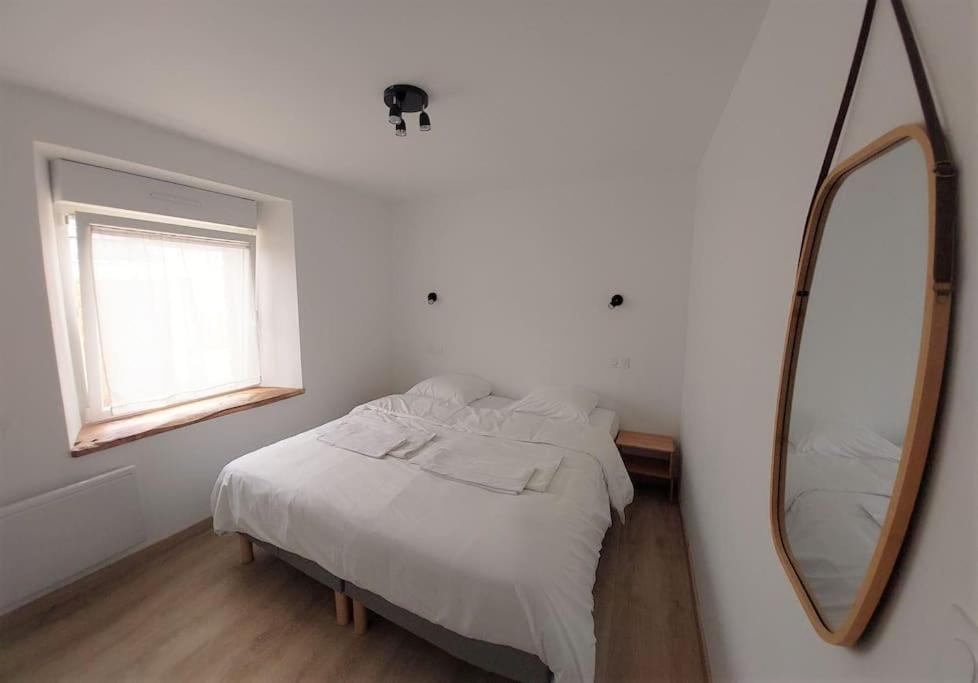 Le Cormoran Emplacement Ideal, Moderne Tres Equipe Thury-Harcourt-le-Hom Eksteriør bilde