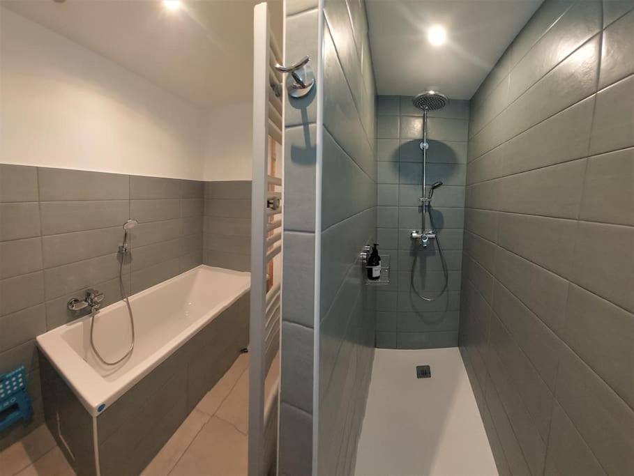 Le Cormoran Emplacement Ideal, Moderne Tres Equipe Thury-Harcourt-le-Hom Eksteriør bilde